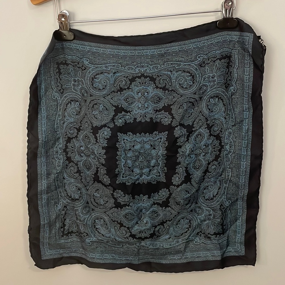 Vintage Handcraft Incorporated All Silk Made in Italy Blue Paisley Square Scarf